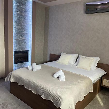 Apartmani Aso-Ler Kukujevci Esterno foto